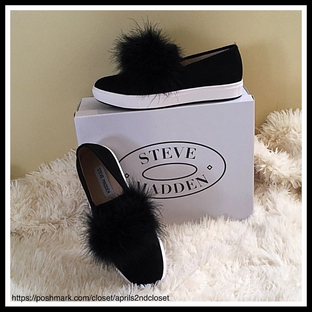 STEVE MADDEN BLACK SUEDE SLIP ON SNEAKERS - Picture 2 of 8